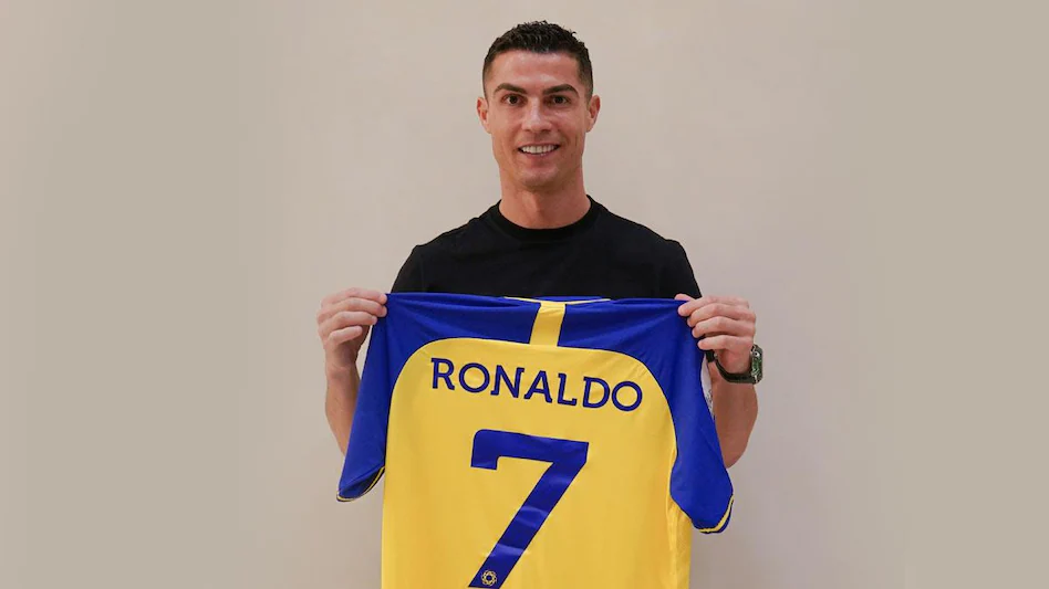 Cristiano Ronaldo Breaks Sports Contract Record